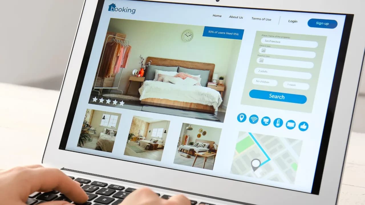 Jak sprawdzić wiarygodność noclegu i uniknąć oszustw przy rezerwacji